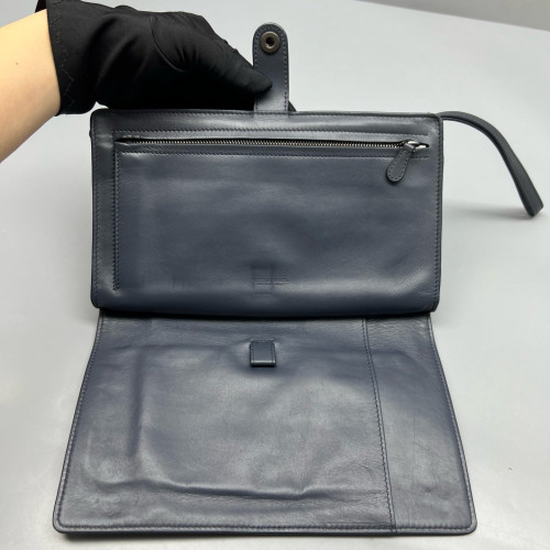 Bottega Veneta Clutch Calfskin Intrecciato Navy Blue