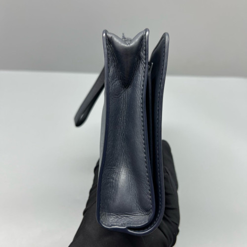 Bottega Veneta Clutch Calfskin Intrecciato Navy Blue