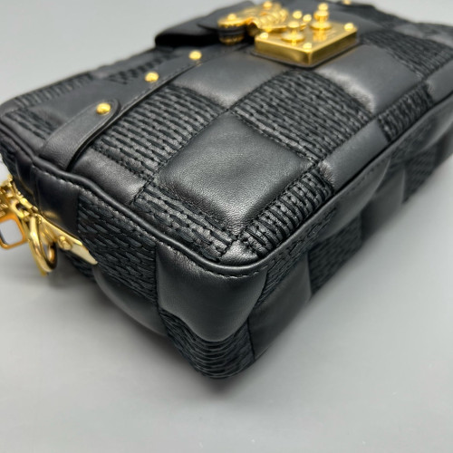 Louis Vuitton Messenger Damier Infini Black