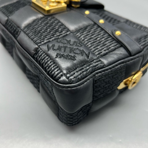 Louis Vuitton Messenger Damier Infini Black