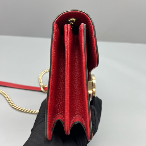Gucci Small Interlocking G Shoulder Bag Calfskin Red