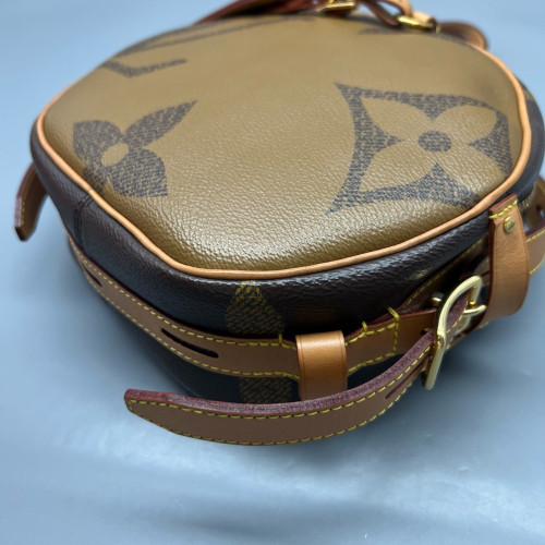 Louis Vuitton Boite Chapeau Souple MM Reverse Monogram Giant Brown