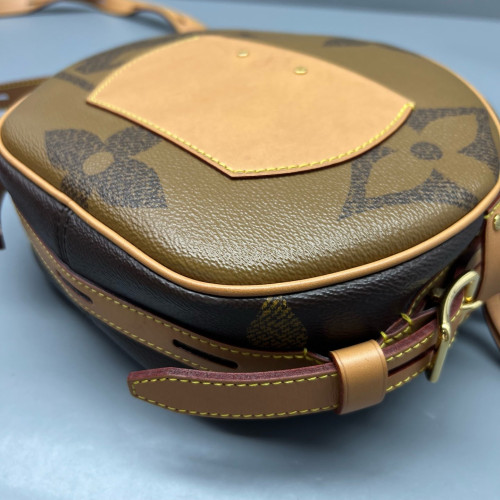 Louis Vuitton Boite Chapeau Souple MM Reverse Monogram Giant Brown