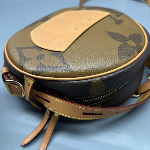 Louis Vuitton Boite Chapeau Souple MM Reverse Monogram Giant Brown