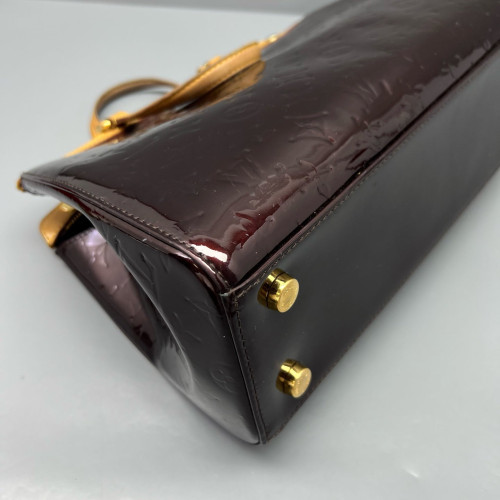 Louis Vuitton Brea MM Vernis Amarante