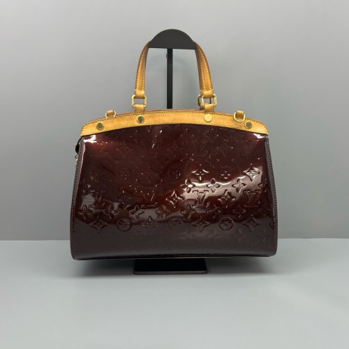 Louis Vuitton Brea MM Vernis Amarante