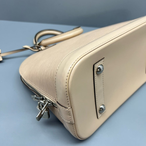 Louis Vuitton Alma PM Epi Nude Pink