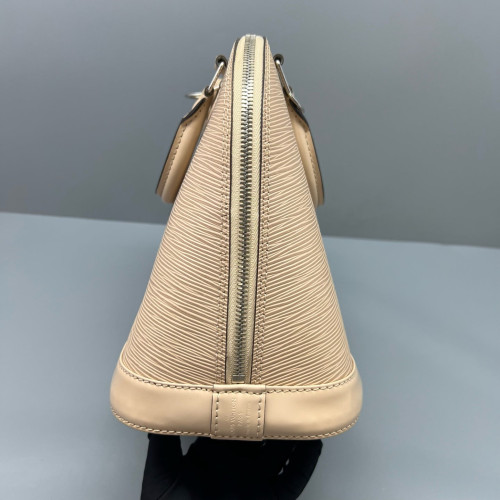 Louis Vuitton Alma PM Epi Nude Pink