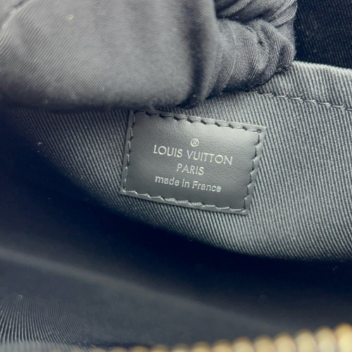 Louis Vuitton Discovery Pochette Monogram Eclipse Black