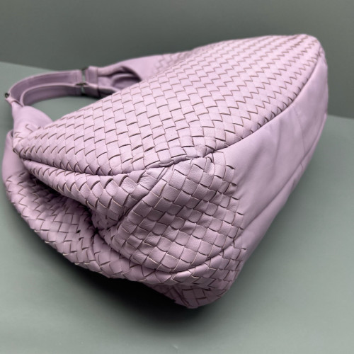 Bottega Veneta Medium Campana Hobo Calfskin Intrecciato Lilac Mauve