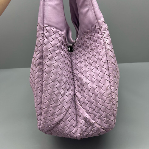 Bottega Veneta Medium Campana Hobo Calfskin Intrecciato Lilac Mauve