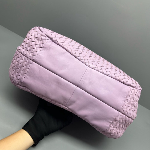 Bottega Veneta Medium Campana Hobo Calfskin Intrecciato Lilac Mauve