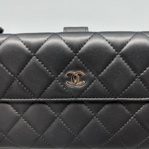 Chanel Quilted Continental Wallet Calfskin Black