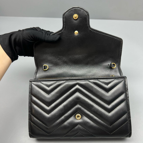 Gucci Matelasse GG Marmont Chain Wallet Calfskin Black