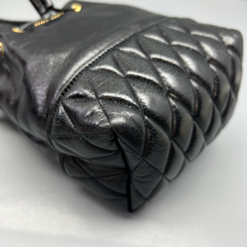 Miu Miu Bucket Pull Up Leather Black