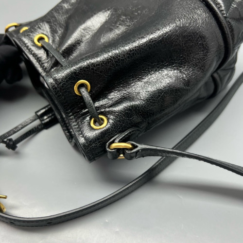 Miu Miu Bucket Pull Up Leather Black