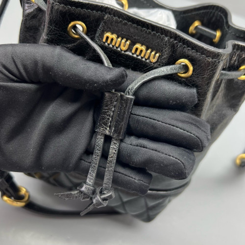 Miu Miu Bucket Pull Up Leather Black
