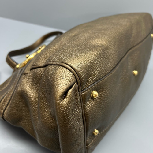 Gucci Buckle Tote Bag Grained Calfskin Gold