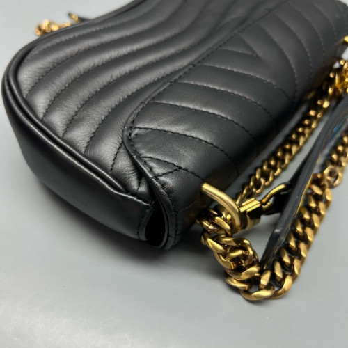 Louis Vuitton New Wave Chain Bag PM Calfskin Black