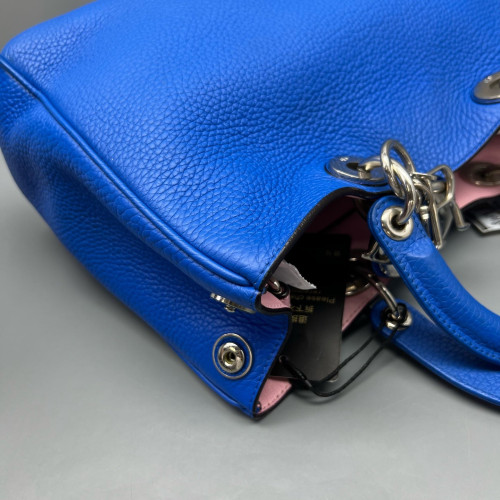 Dior Medium Diorissimo Tote Grained Calfskin Blue