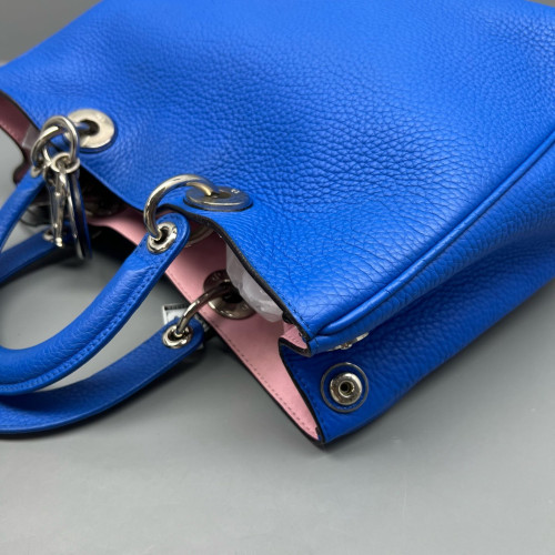 Dior Medium Diorissimo Tote Grained Calfskin Blue