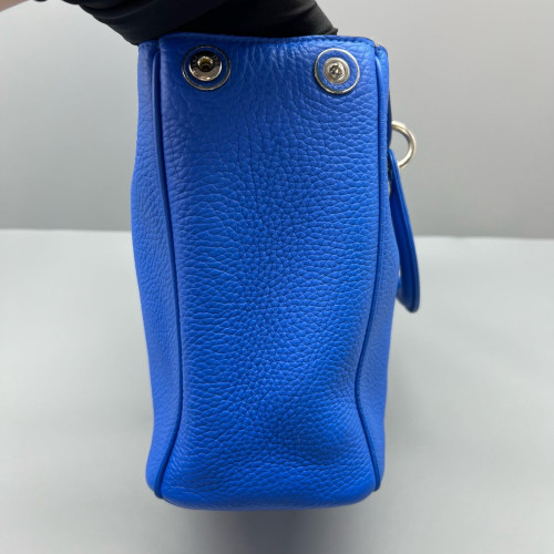 Dior Medium Diorissimo Tote Grained Calfskin Blue
