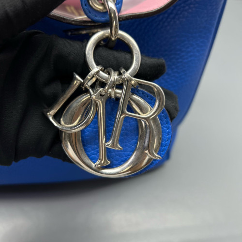 Dior Medium Diorissimo Tote Grained Calfskin Blue