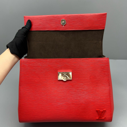 Louis Vuitton Cluny Mm Epi Red