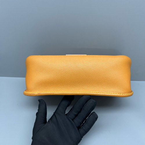 Louis Vuitton Buci Shoulder Bag Epi Tan