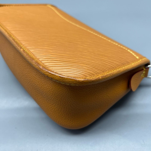 Louis Vuitton Buci Shoulder Bag Epi Tan