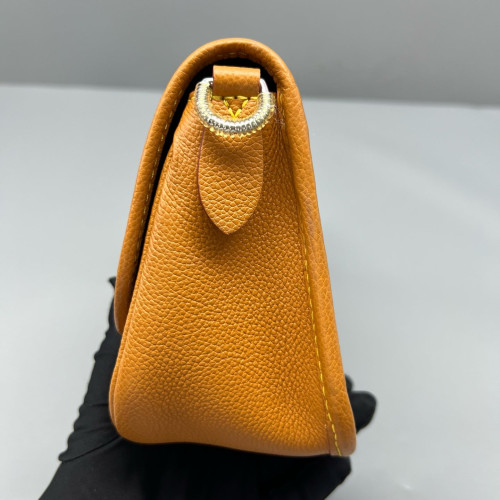 Louis Vuitton Buci Shoulder Bag Epi Tan