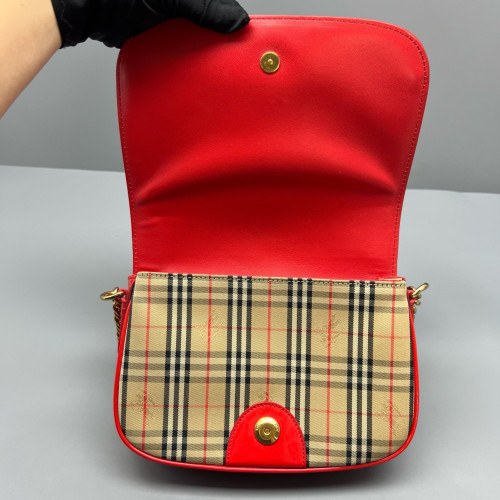 Burberry Wallet On Chain WOC House Check Calfskin Red Beige Black
