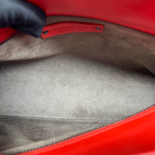 Bottega Veneta Tote Bag Lambskin Intrecciato Nappa Nappa Red