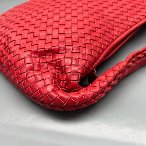 Bottega Veneta Large Veneta Hobo Lambskin Red