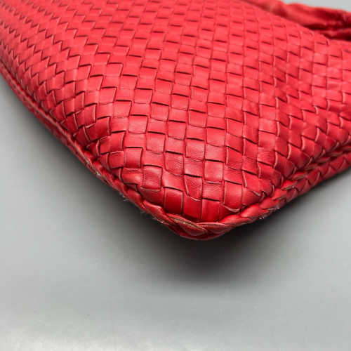 Bottega Veneta Large Veneta Hobo Lambskin Red