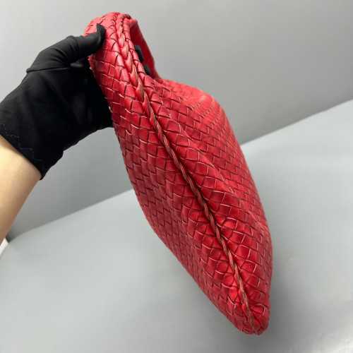 Bottega Veneta Large Veneta Hobo Lambskin Red