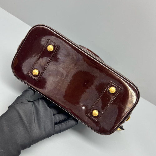 Louis Vuitton Alma BB Vernis Amarante