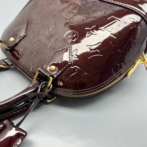 Louis Vuitton Alma BB Vernis Amarante