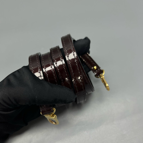 Louis Vuitton Alma BB Vernis Amarante