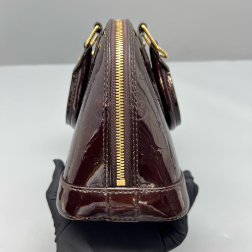 Louis Vuitton Alma BB Vernis Amarante