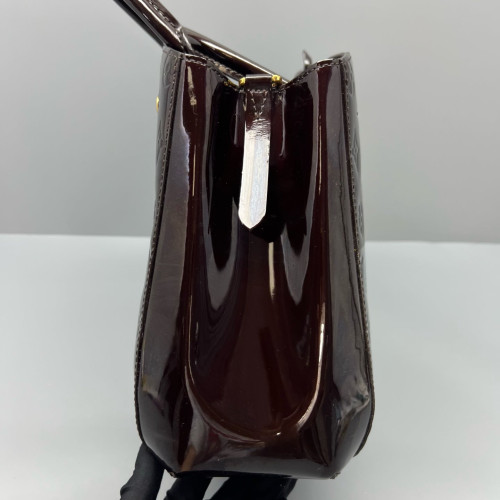 Louis Vuitton Montaigne MM Vernis Amarante