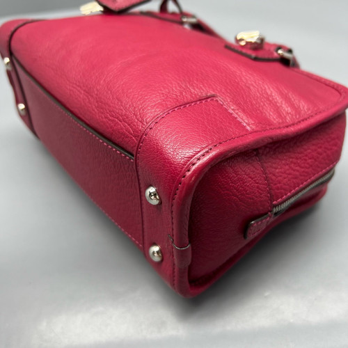 Loewe Amazona 23 Calfskin Fuchsia