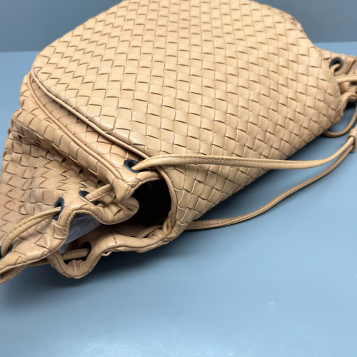 Bottega Veneta Crossbody Bag Lambskin Intrecciato Nappa Light Tan