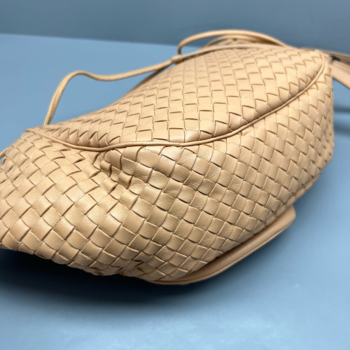 Bottega Veneta Crossbody Bag Lambskin Intrecciato Nappa Light Tan