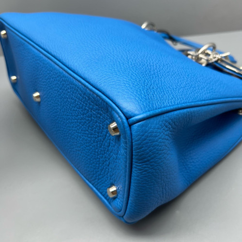 Dior Medium Diorissimo Tote Grained Calfskin Blue Red Dior Medium Diorissimo Tote Grained Calfskin Blue Red