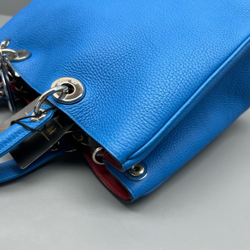 Dior Medium Diorissimo Tote Grained Calfskin Blue Red Dior Medium Diorissimo Tote Grained Calfskin Blue Red
