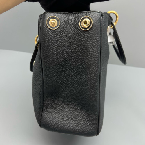 Dior Medium Diorissimo Tote Grained Calfskin Black Magenta
