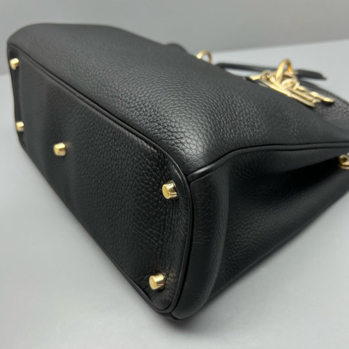 Dior Medium Diorissimo Tote Grained Calfskin Black Magenta