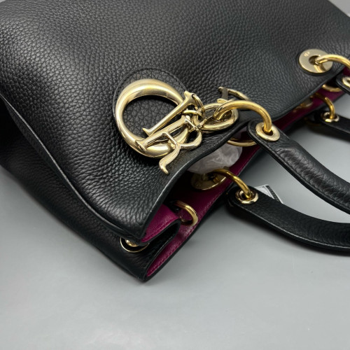Dior Medium Diorissimo Tote Grained Calfskin Black Magenta