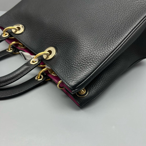 Dior Medium Diorissimo Tote Grained Calfskin Black Magenta